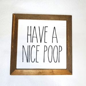 Wooden bathroom wall decor